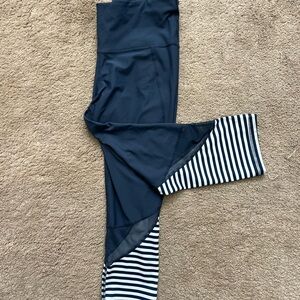 Xersion Navy and White Striped Athletic Leggings- Size Medium
